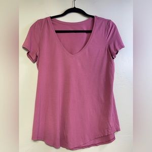 Lululemon Love Tee V